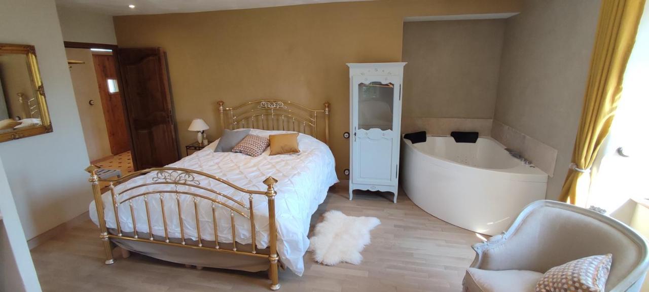 Domaine De Combe Beluze Bed and Breakfast Mison Exteriör bild
